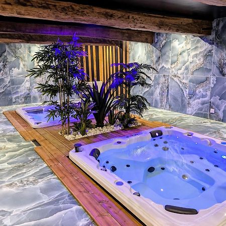 Le Relais Du Beffroi & Spa Saint-Riquier Kültér fotó