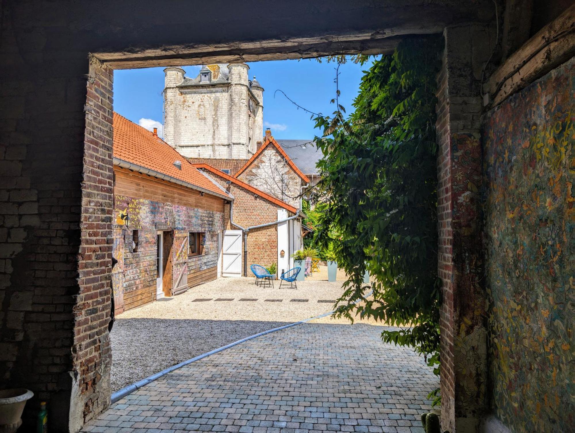 Le Relais Du Beffroi & Spa Saint-Riquier Kültér fotó