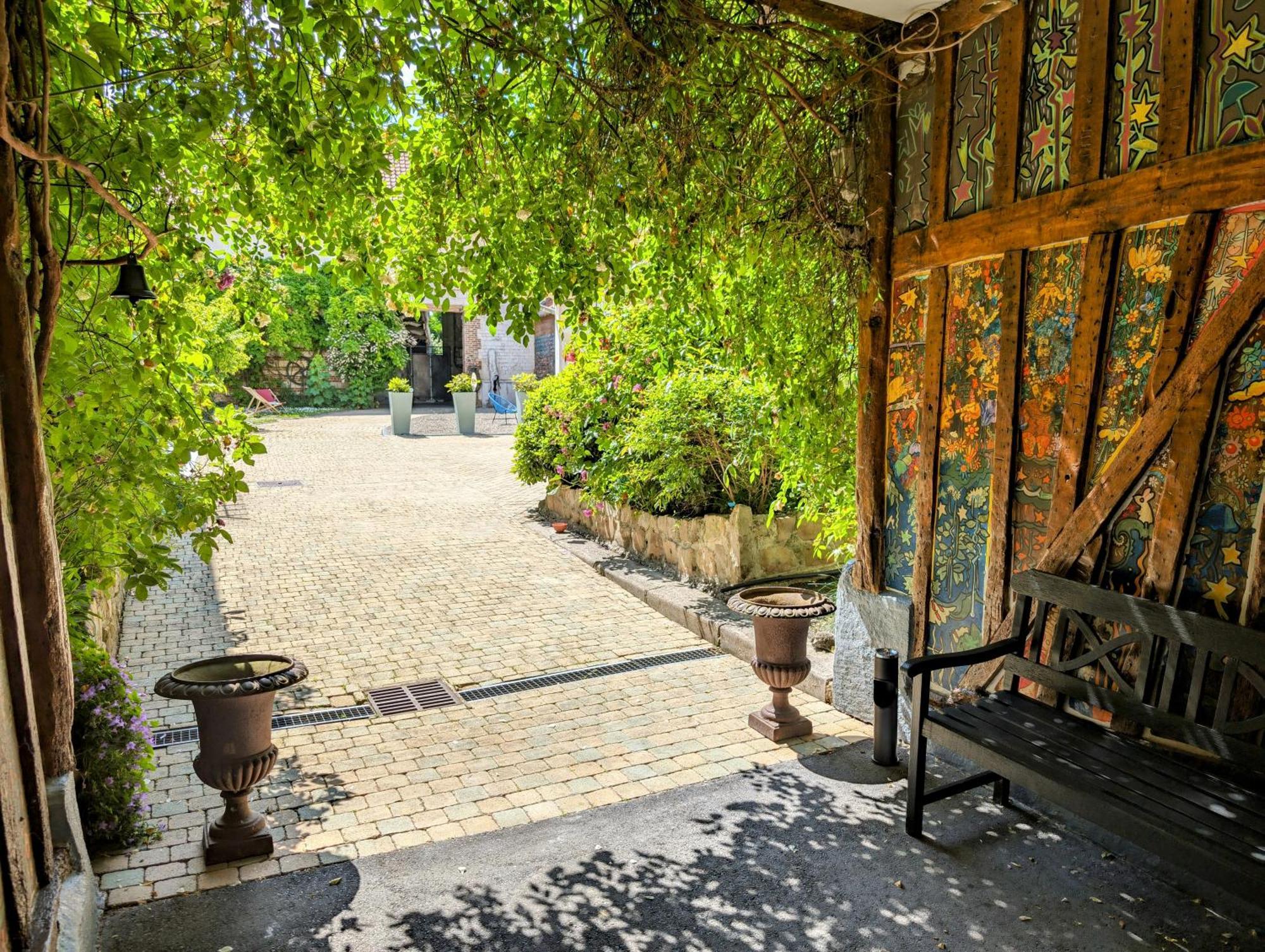 Le Relais Du Beffroi & Spa Saint-Riquier Kültér fotó